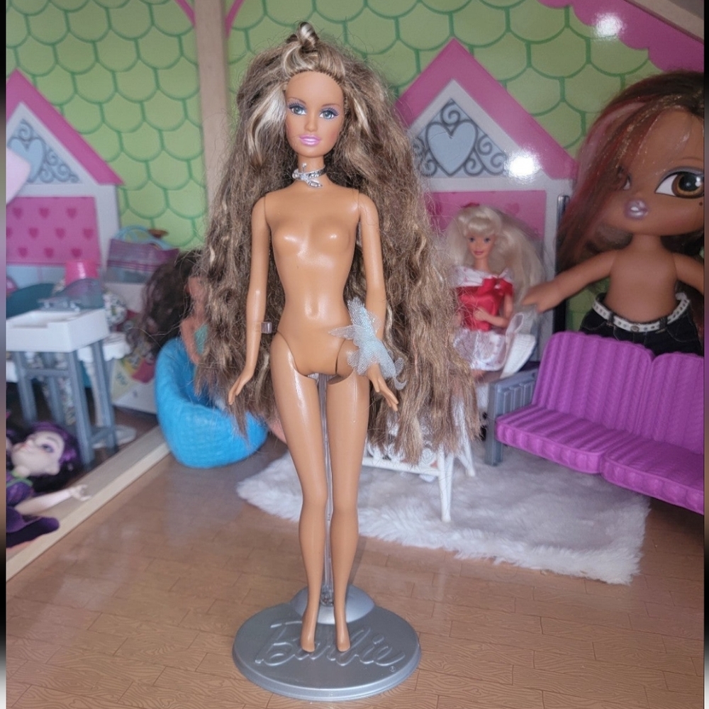 Barbie and the magic of Pegasus Rayla the Cloud Queen doll